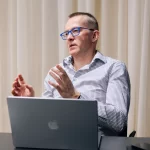 Vorschaubild - Neuigkeiten - Konstantin Josseliani: Wer wird im KI-Zeitalter als Gewinner hervorgehen